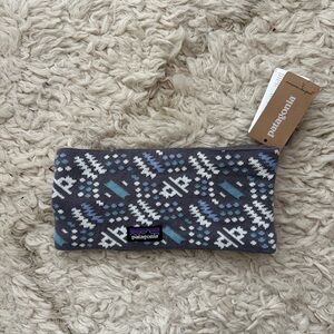 Patagonia White and Gray Fleece Headband